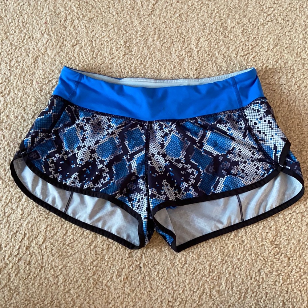 LULU LEMON SHORTS